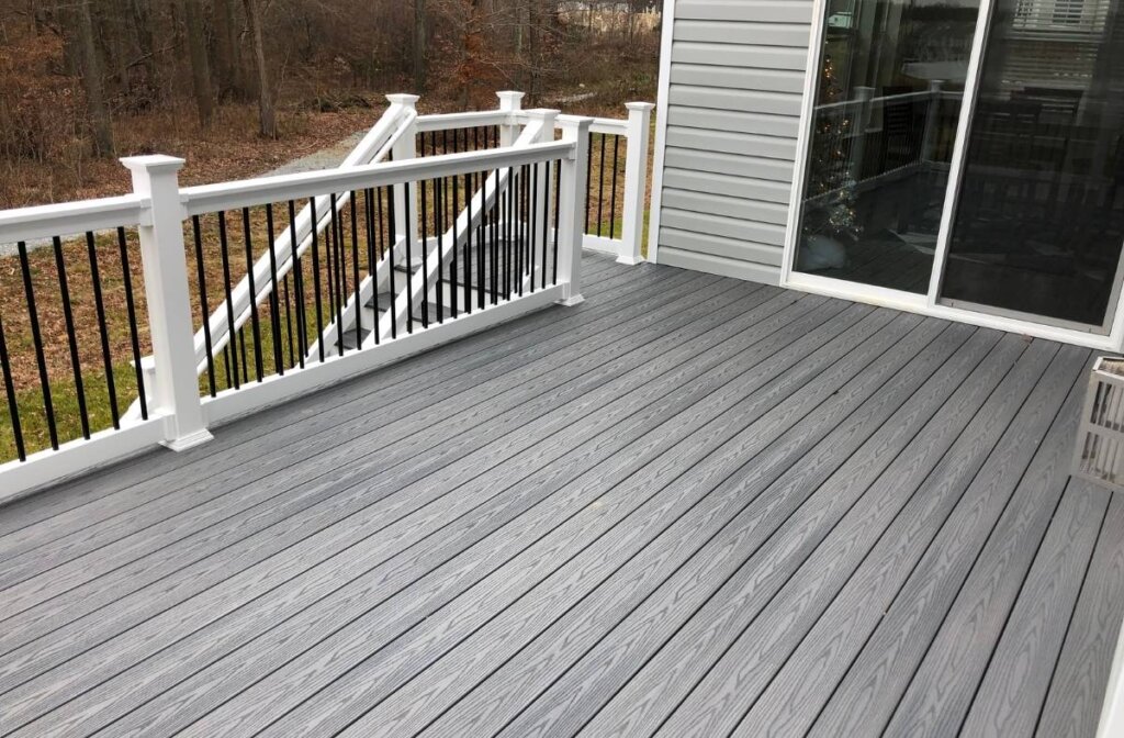 composite beach house fiberon deck