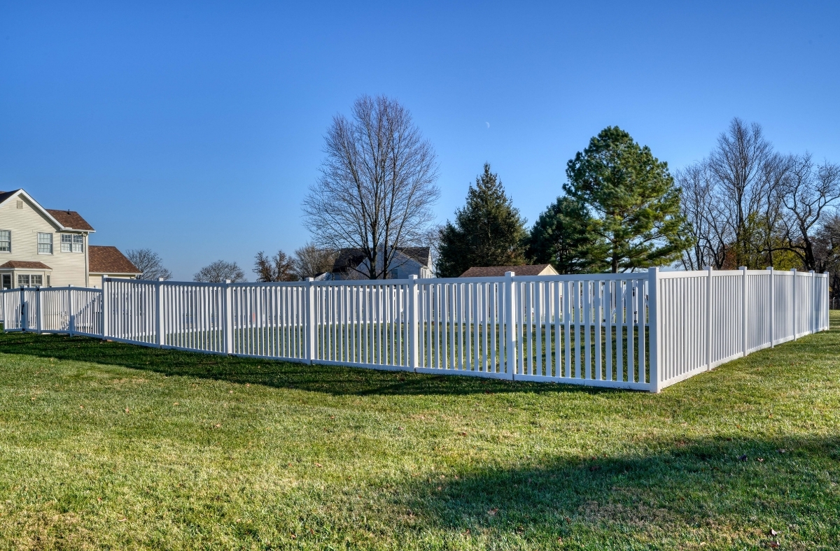 Contemporary fence installed in Fallston Maryland