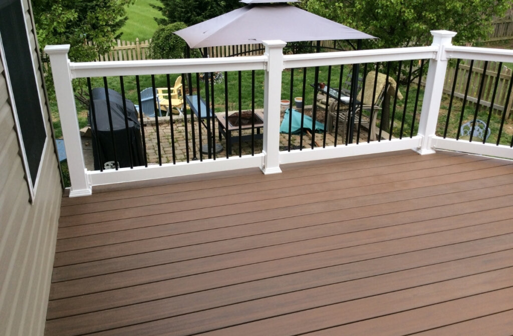 Russet dune Fiberon deck boards