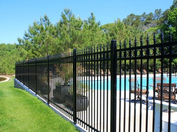 Aluminum pool fence installed in Bel Air, MD